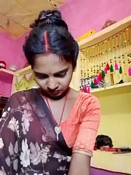 Snapshot of Hot_bbbb chatting on 18, 12, 2025 Hot bbbb online show from 18, 12, 2025