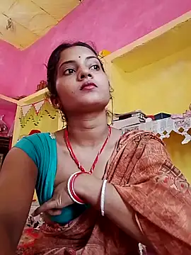 Snapshot of Hot_bbbb chatting on 3, 6, 2026 Hot bbbb online show from 3, 6, 2026