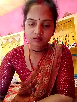 Snapshot of Hot_bbbb chatting on 11, 4, 2026 Hot bbbb online show from 11, 4, 2026