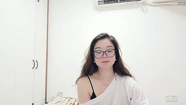 xiaoyan1314 online show from 29, 11, 2025