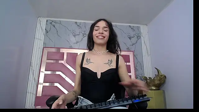 Mia swift ch online show from 25, 11, 2025