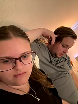 CurvyPaar2 online show from 19, 9, 2025