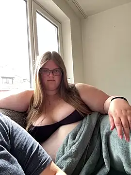 CurvyPaar2 online show from 14, 5, 2026