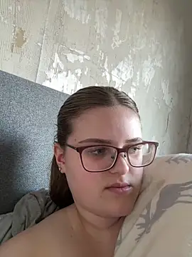 CurvyPaar2 online show from 9, 3, 2026