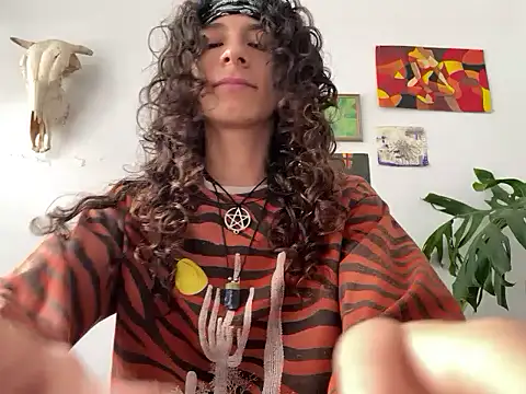 camille delrey online show from 17, 9, 2025