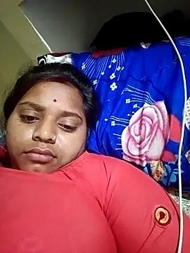 Snapshot of Hot_crety chatting on 2, 11, 2025 Hot crety online show from 2, 11, 2025