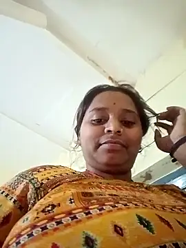 Snapshot of Hot_crety chatting on 18, 11, 2025 Hot crety online show from 18, 11, 2025