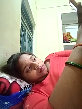 Snapshot of Hot_crety chatting on 22, 11, 2025 Hot crety online show from 22, 11, 2025