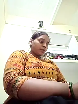 Snapshot of Hot_crety chatting on 27, 11, 2025 Hot crety online show from 27, 11, 2025