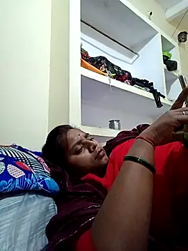 Snapshot of Hot_crety chatting on 29, 11, 2025 Hot crety online show from 29, 11, 2025