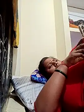 Snapshot of Hot_crety chatting on 29, 11, 2025 Hot crety online show from 29, 11, 2025