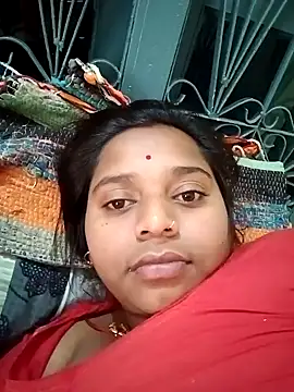 Snapshot of Hot_crety chatting on 23, 11, 2025 Hot crety online show from 23, 11, 2025