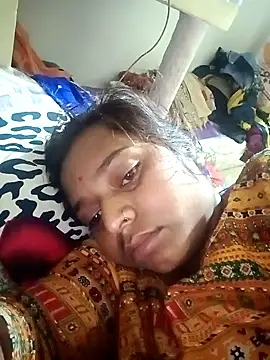 Snapshot of Hot_crety chatting on 1, 11, 2025 Hot crety online show from 1, 11, 2025