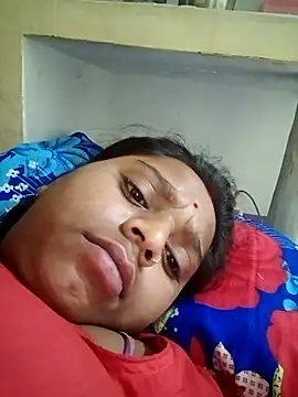 Snapshot of Hot_crety chatting on 7, 11, 2025 Hot crety online show from 7, 11, 2025