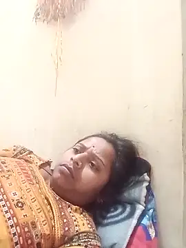 Snapshot of Hot_crety chatting on 5, 3, 2026 Hot crety online show from 5, 3, 2026