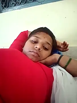 Snapshot of Hot_crety chatting on 8, 10, 2025 Hot crety online show from 8, 10, 2025