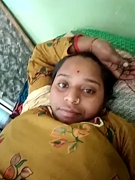 Snapshot of Hot_crety chatting on 2, 10, 2025 Hot crety online show from 2, 10, 2025