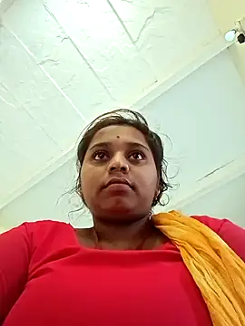 Snapshot of Hot_crety chatting on 9, 10, 2025 Hot crety online show from 9, 10, 2025