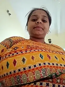 Snapshot of Hot_crety chatting on 12, 10, 2025 Hot crety online show from 12, 10, 2025