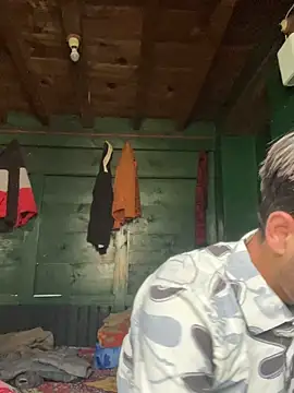 lyath3245 online show from 20, 4, 2026