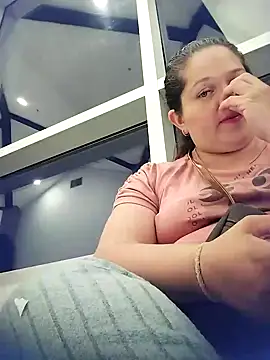Daphne girlsex online show from 25, 6, 2026
