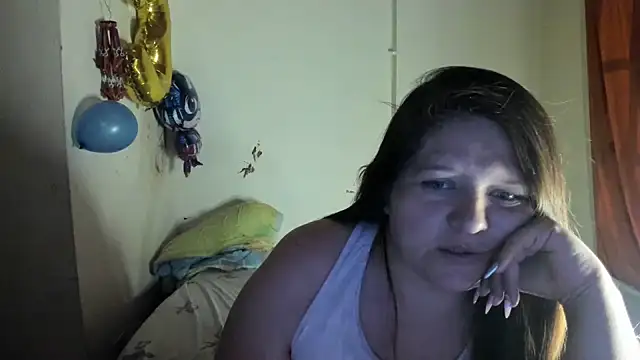 Daphne girlsex online show from 23, 9, 2025