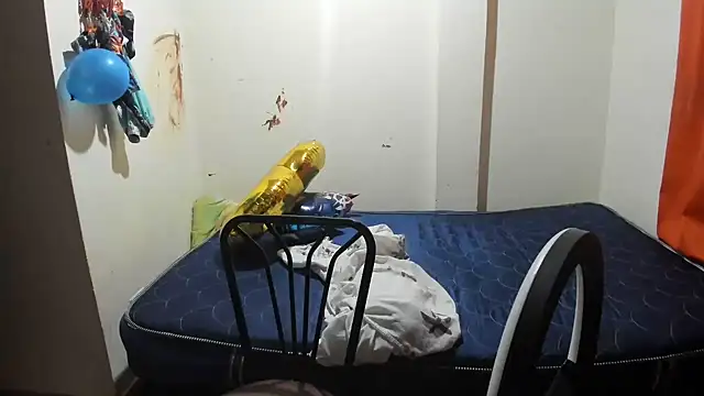 Daphne girlsex online show from 24, 9, 2025