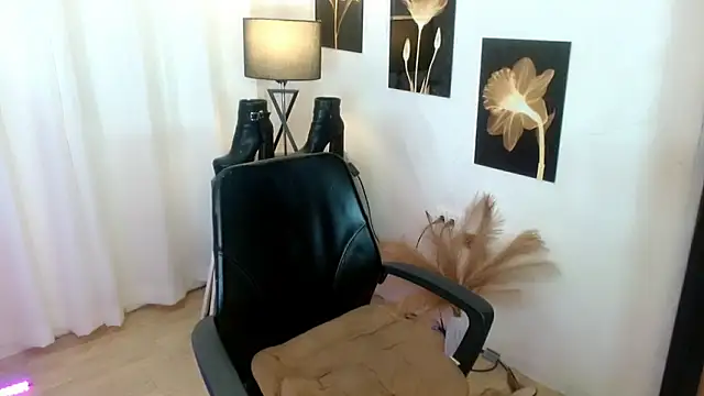 Sassy Suzuhime online show from 13, 2, 2026