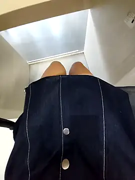 meomeocute online show from 10, 10, 2025