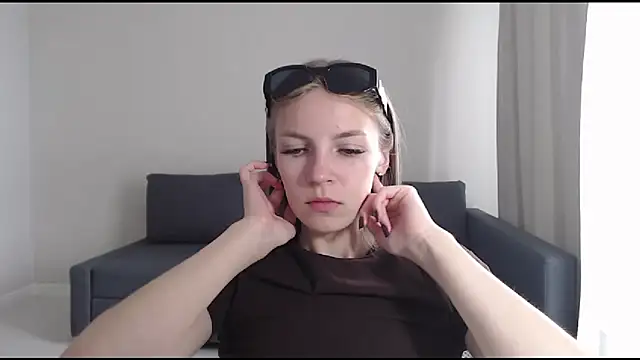 HitGyrl online show from 10, 7, 2026