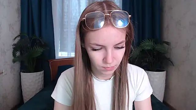 HitGyrl online show from 9, 5, 2026
