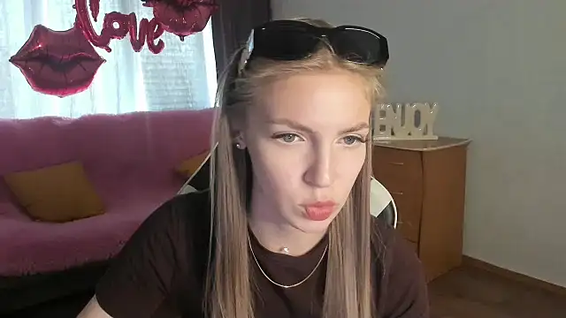 HitGyrl online show from 15, 5, 2026