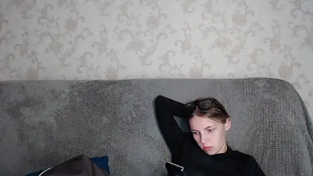 HitGyrl online show from 8, 10, 2025