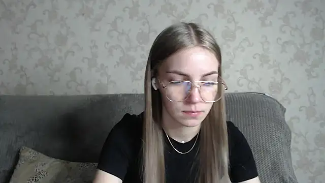 HitGyrl online show from 25, 2, 2026