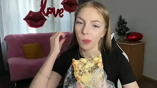 HitGyrl online show from 8, 4, 2026