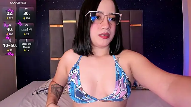 SweetAnya01 online show from 26, 11, 2025