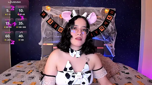 SweetAnya01 online show from 4, 10, 2025