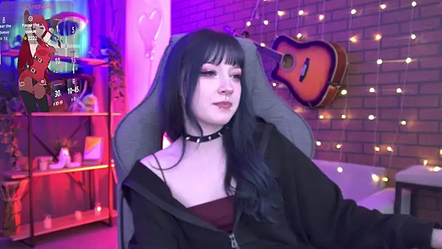 LiliLuna online show from 5, 1, 2026