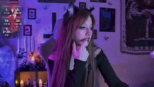 LiliLuna online show from 4, 7, 2026