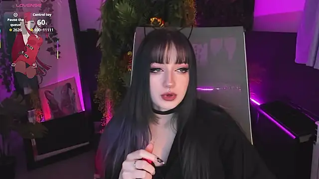 LiliLuna online show from 8, 2, 2026