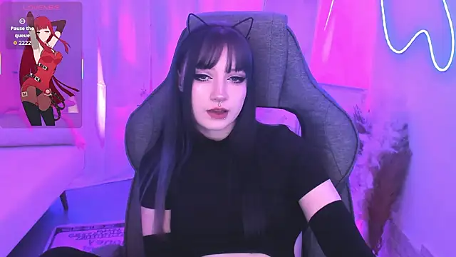 LiliLuna online show from 5, 2, 2026