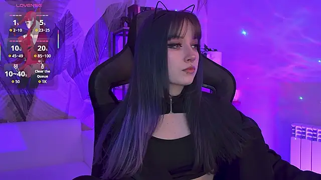 LiliLuna online show from 11, 2, 2026