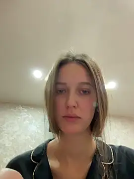 Snapshot of ElliRose chatting on 14, 12, 2025 ElliRose online show from 14, 12, 2025