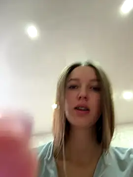 Snapshot of ElliRose chatting on 1, 10, 2025 ElliRose online show from 1, 10, 2025