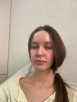 Snapshot of ElliRose chatting on 8, 1, 2026 ElliRose online show from 8, 1, 2026