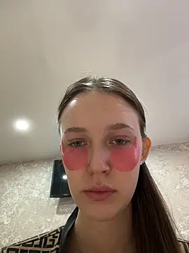 Snapshot of ElliRose chatting on 3, 2, 2026 ElliRose online show from 3, 2, 2026