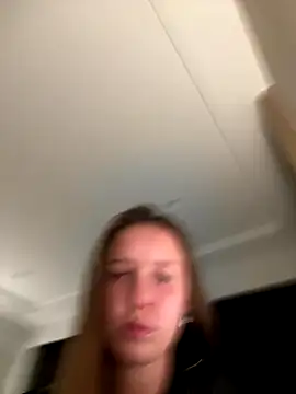 Snapshot of ElliRose chatting on 23, 10, 2025 ElliRose online show from 23, 10, 2025