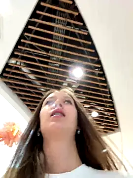 Snapshot of ElliRose chatting on 1, 11, 2025 ElliRose online show from 1, 11, 2025