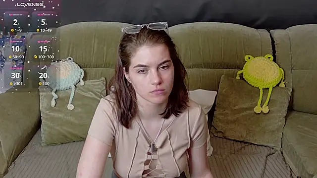 ElzaBlis online show from 5, 4, 2026