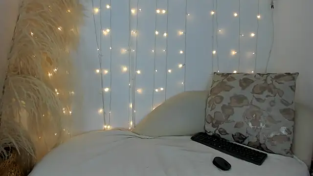 arianna cox   online show from 4, 10, 2025